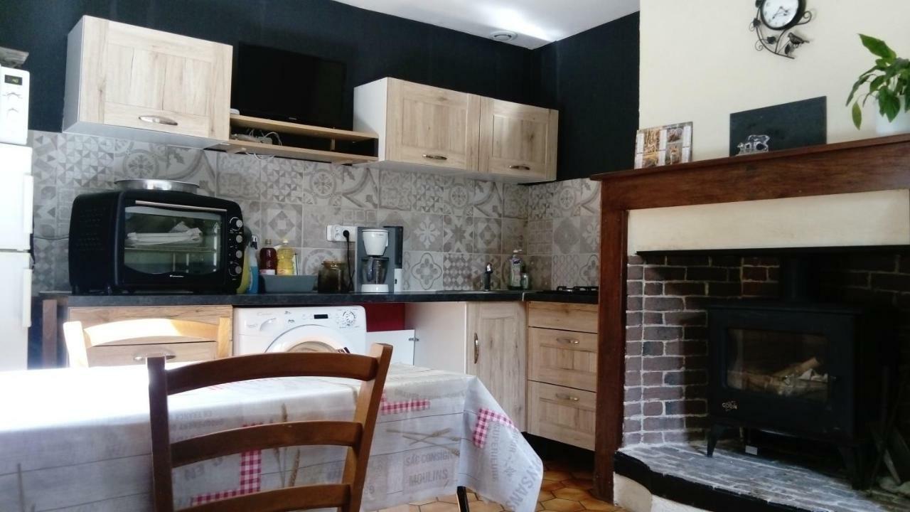 La Petite Maison Normande Ticheville Eksteriør billede