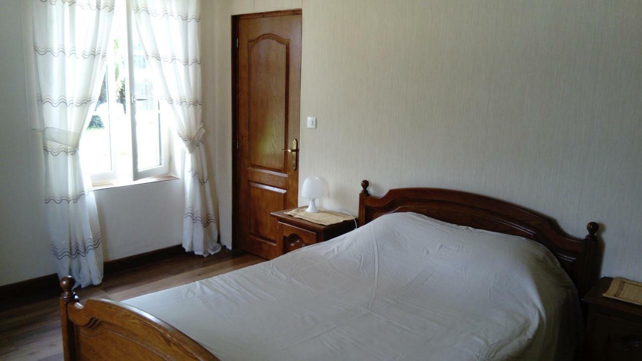 La Petite Maison Normande Ticheville Eksteriør billede